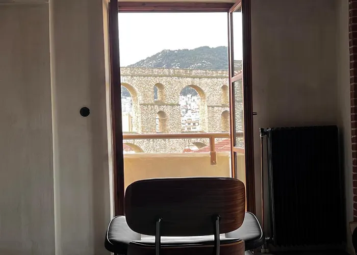 Hellofrom Tobacco Warehouse *