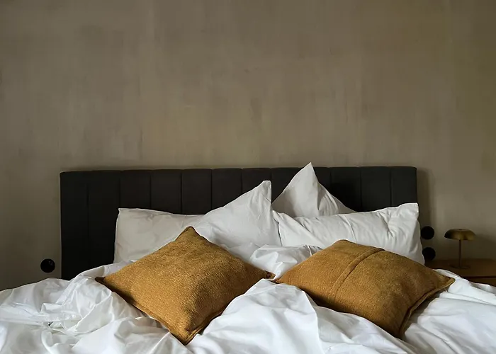 Hellofrom Tobacco Warehouse Apartman *