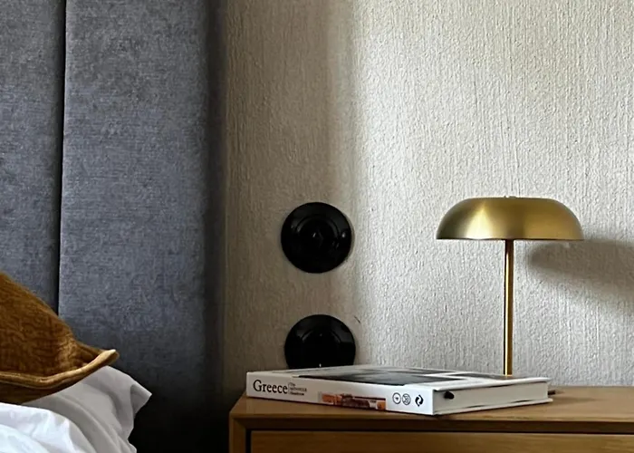 Hellofrom Tobacco Warehouse Apartman *