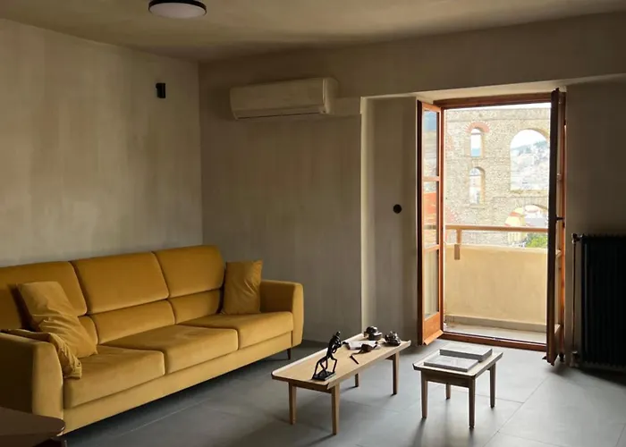 Hellofrom Tobacco Warehouse Apartman Kavála