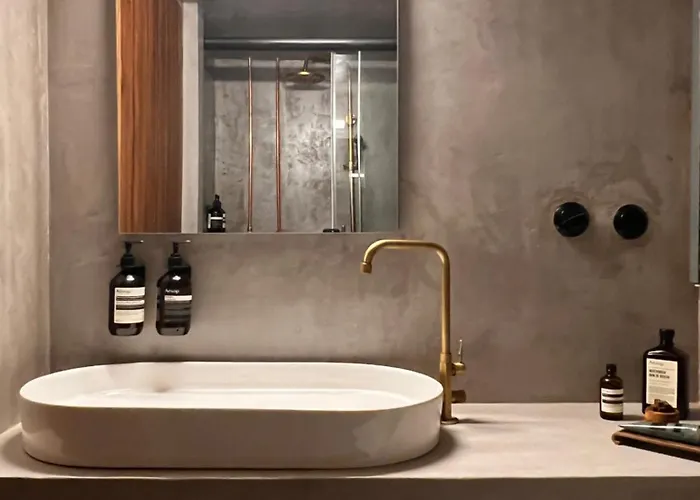 Hellofrom Tobacco Warehouse