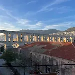 Daire Hellofrom Tobacco Warehouse Kavala