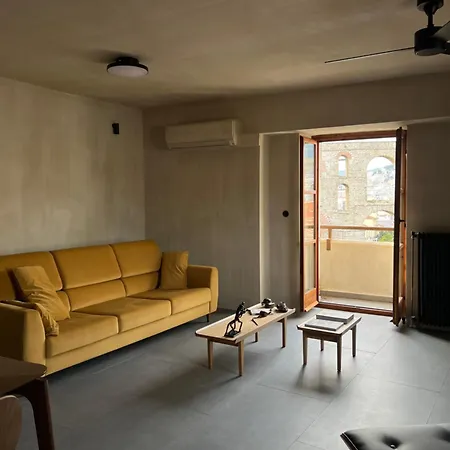 Hellofrom Tobacco Warehouse Apartment Kavala