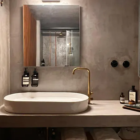 Hellofrom Tobacco Warehouse