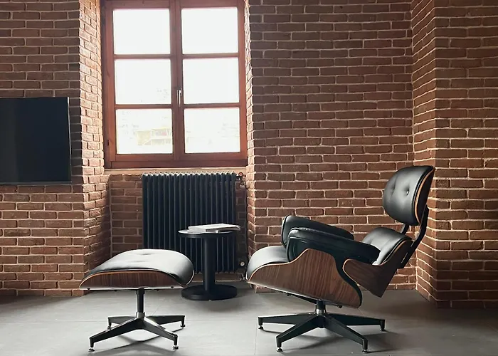 Apartment Hellofrom Tobacco Warehouse