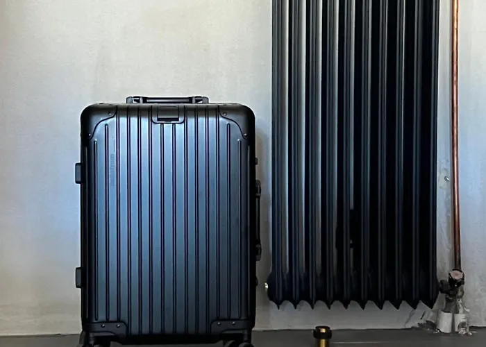 Hellofrom Tobacco Warehouse *